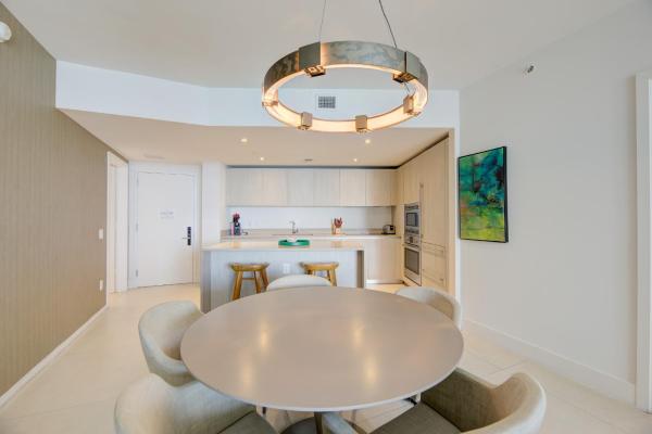 Beach Condos At Lyfe Beach Resort Hollywood - Miramar, FL