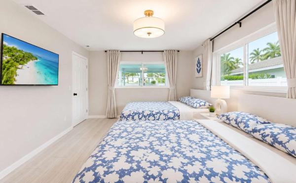 Blue Haven Getaway Villa - Cape Coral, FL