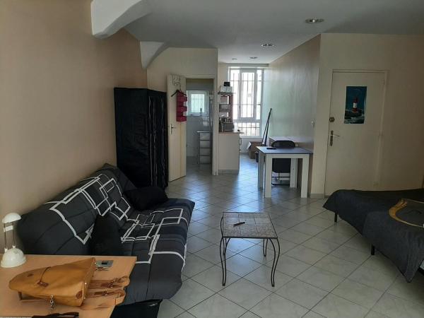 Entire Place Downtown Apartment Le Teil - Ardèche