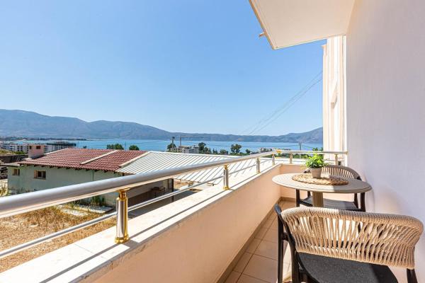 Radhima Res 15 - One Bedroom Apt, Sea View - Orikum