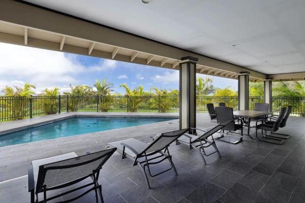 Elegant 3-br Upcountry Retreat With Heated Pool Expansive Lanai Sweeping Ocean Horizon Views - Green Lake, Waimea