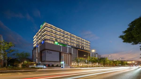 Holiday Inn Express Shanghai Qingpu New City By Ihg - Shanghái