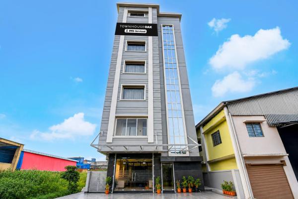 Townhouse Oak Dankuni Crossway Formerly Annapurna Banquet & Inn - Howrah