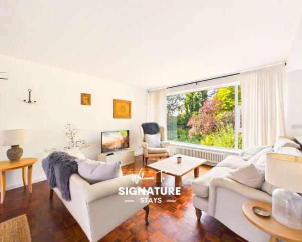 Charming 2-bedroom Flat By Signature Stays - Central Cheltenham - Spacious - Cheltenham