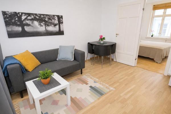 Spacious 3- Bedroom With Unbeatable Location - Bergen
