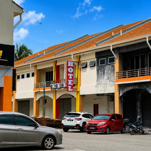 Ark Lumut Seafront Hotel - Lumut
