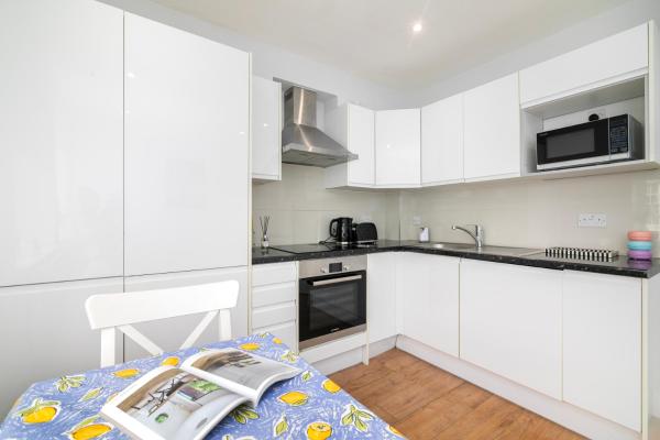 Camden Town 2-bed Central London - Marylebone