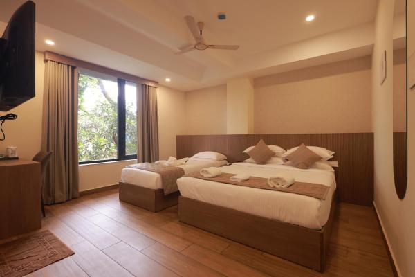 Business Bay Hotel Kochi - Koçi