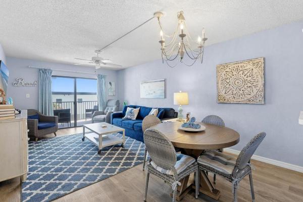310 - Incredible Ocean And Pool Views 1 Bedroom - Edgewater, FL