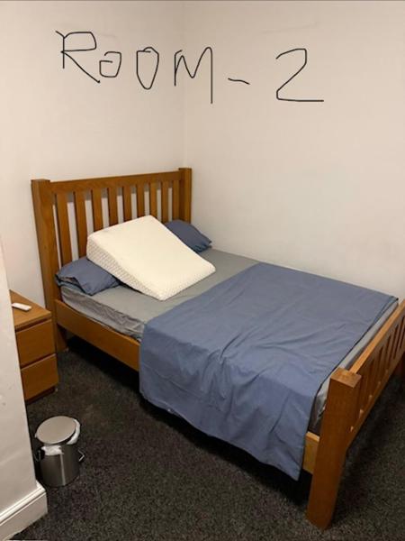 En-suit Double Bedroom In Armley Leeds - Leeds