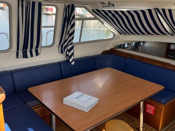 Séjour Sur Bateau à Quai - 12 Pers. - Api-1-46-43 - Gueugnon