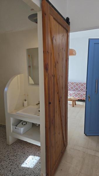 Acantha & Tethys - Skiathos