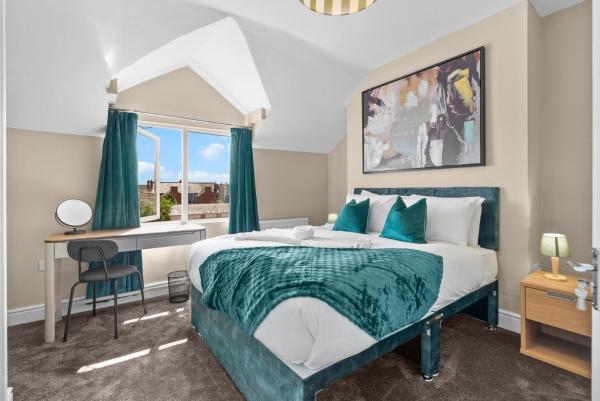 Luxury Home, Sleeps 12, Pool Table, Free Parking - Cotswolds