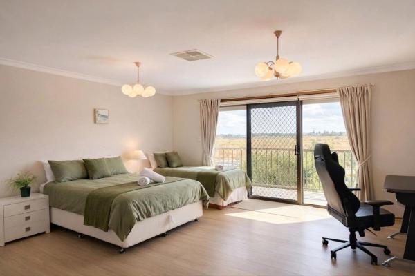 Comfortable 4br Home Perfect For Families - Point Cook
