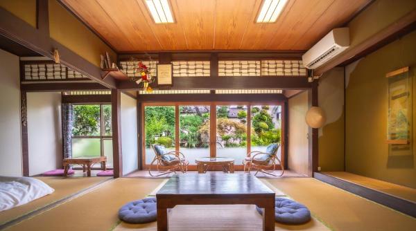 足軽組屋敷 村山家 Historic Samurai Residence - 彦根市