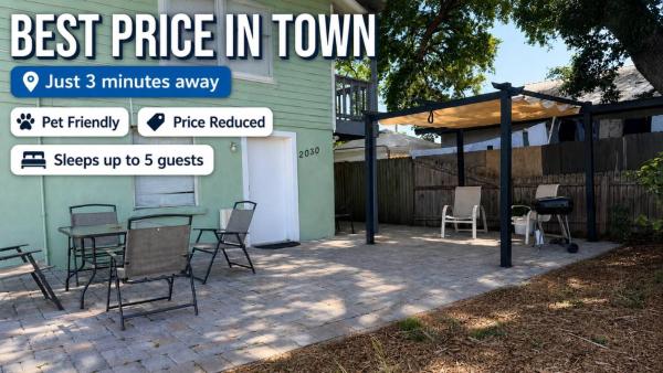 Downtown Sarasota 2br Apartment 2ba Pet Friendly Beaches Sleeps 5 - Sarasota, FL