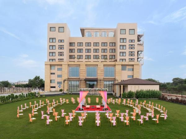 Essentia Luxury Hotel And Convention, Nagpur - Nagpur