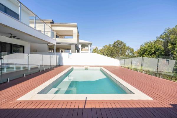 Belle Vista - Luxury Canal Front Home Near Theme Parks With Pool - Jacobs Well