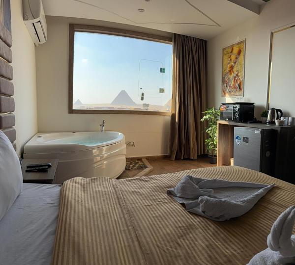 Body Pyramids View - Giza