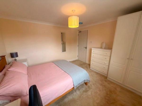Holiday Dream Double Bedroom With Private Bathroom - Oxford