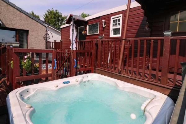 Cabin Sleeps 2 With Hot Tub And Parking - East Neuk