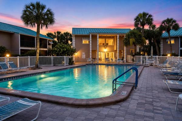 White Sands 2-bedroom Near The Beach - Siesta Key, FL