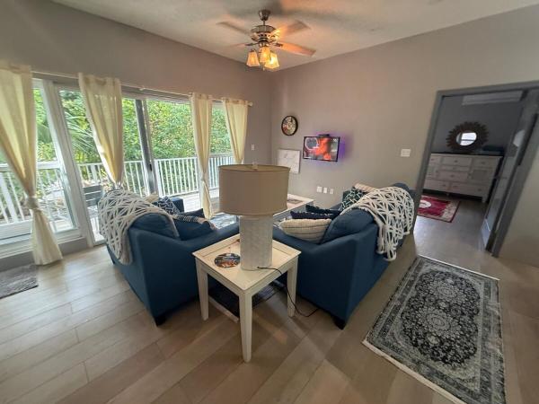 Luxurious Beach Front Villa Pool-gym-ac Sleeps 5! - Antigua and Barbuda