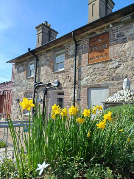 Ty'n Llan- Tafarn Gymunedol- Community Pub - Llŷn Peninsula