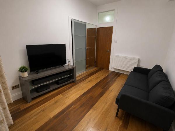 5 Bed, Free Parking, Near City Centre - Glasgow