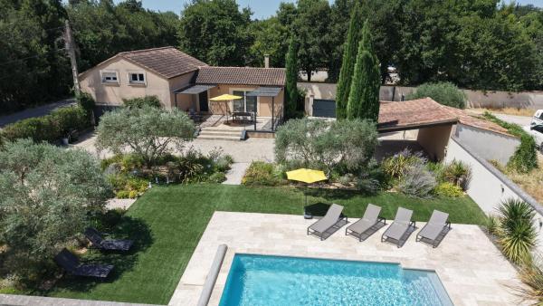 Modern Villa, Pool, Ventoux View, 6 Guests, Carpentras - Carpentras