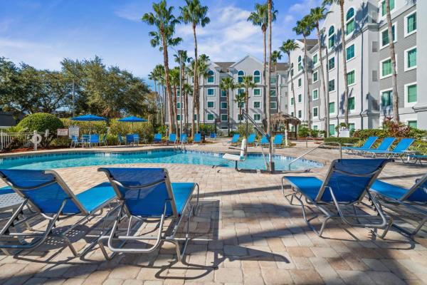 Disney 1st Floorepicfree Shuttleparkingno Fees - Orlando