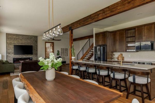 Summers Hill - Newly Built Wine Country Estate - McMinnville, OR