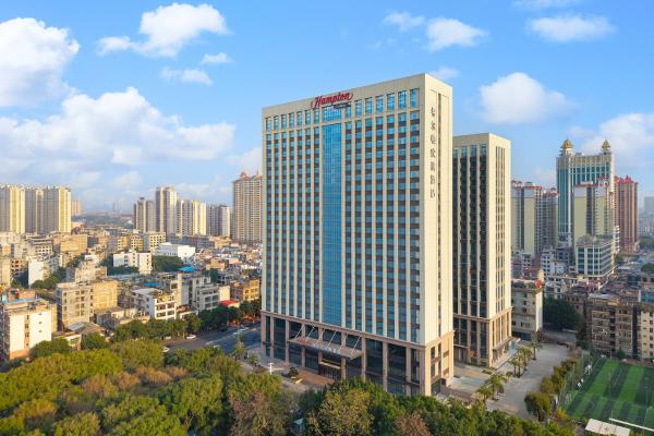 玉林国际会展中心希尔顿欢朋酒店 - 위린 시