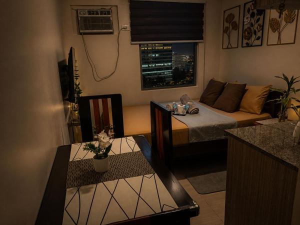 Solace Stay At Katorse - Quezon City