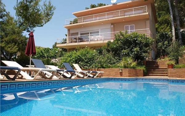 La Villa Se Reserva Entera - Catalogne