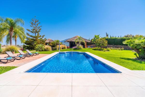 Cubo's La Colina Coin Apartment & Pool - Coín