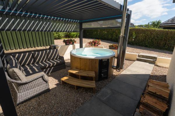 Tigh Tosh With Hot Tub - Fort William