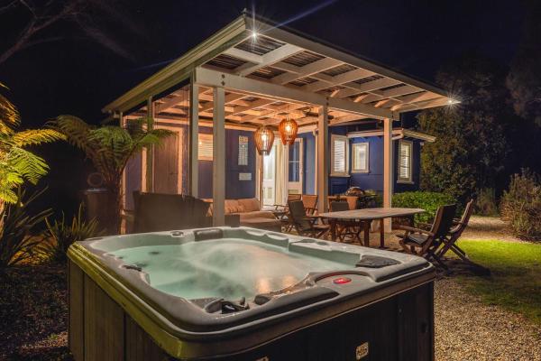 Totara Cottage - Waiheke Island