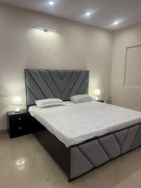 Jj Resiidency - Delhi