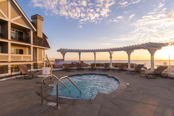 Carlsbad Inn Beach Resort Hotel - Carlsbad, CA
