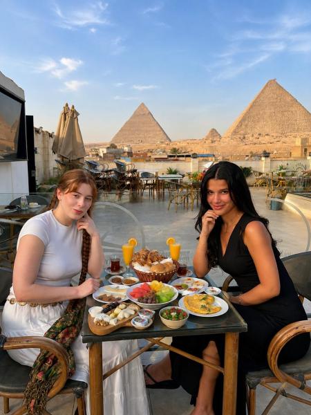 Golden Lemon Pyramids View - Gizeh
