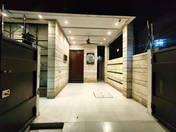 Beautifully Furnished House - Lahore