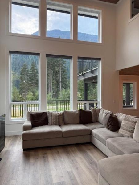 Mountainview Lodge - Sunshine Valley