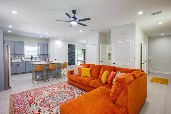 Family Gem W/ Pool Table! 8 Mi To Nas Jacksonville - Orange Park, FL