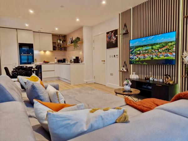 Wembley Cozy Cloud Waterfront Retreat With Parking Near Wembley Stadium - Londres