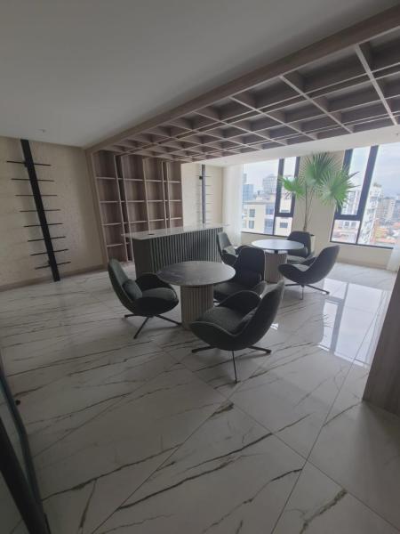Lujoso Estudio Monoambiente, Excelente Ubicación - Quito