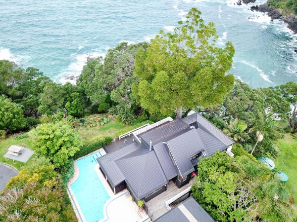 Clifftop Ocean Views With Pool - Leigh - Matakana