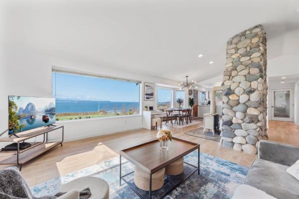 Perch - 2br Waterfront Bluff | Sunset Views | Free Parking - Port Townsend, WA