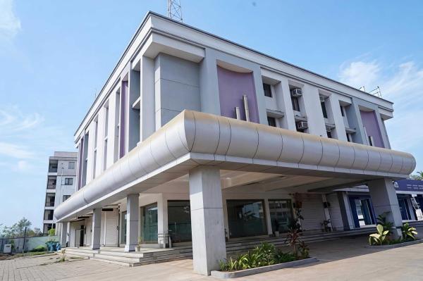 Townhouse Rto Office Silvassa Formerly Hotel Utkarsh - Silvassa