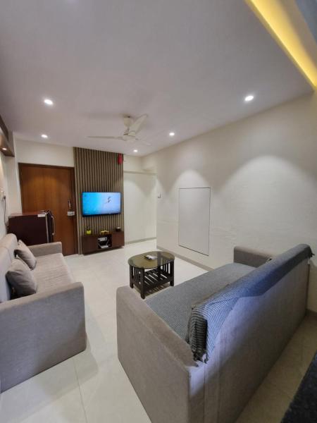 Seascape - 1bhk Off Carter Road - Mumbai